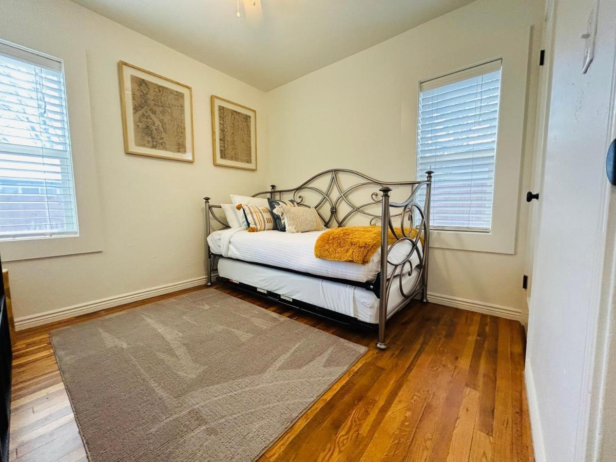 Home Sweet Idahome, Feels Like Home With All The Decor You Wish You Could Afford King Bed In Master, Fully Fenced Dog Friendly Yard, A Few Blocks From Bsu And Downtown Boise, Your Perfect Stay! Esterno foto